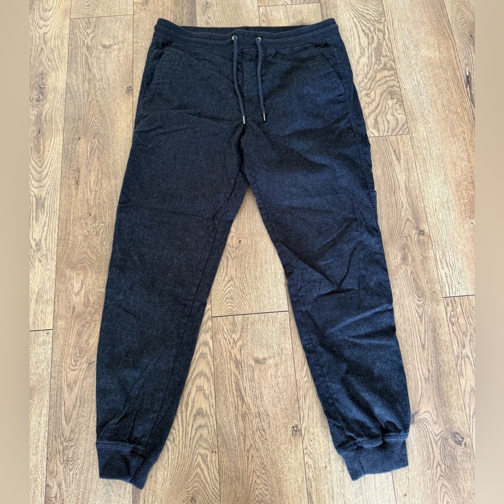 GAP Men's Dark Gray Jogger Pants